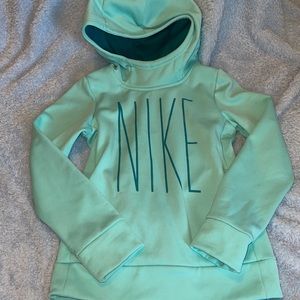 Nike pull over